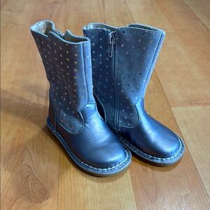 Livie and Luca LIKE NEW Toddler Girls Gray Star Boots size 6